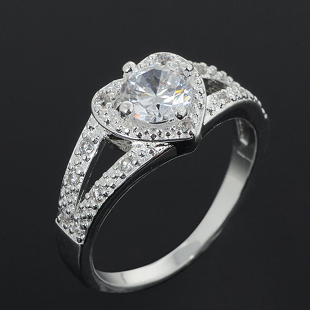 The Amour Crystal Love Heart Ring in 925 Sterling Silver