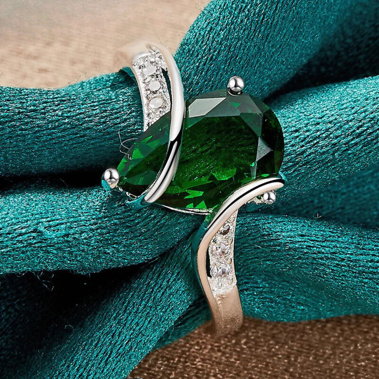 The Aqua Drop Turquoise Ring in 925 Sterling Silver