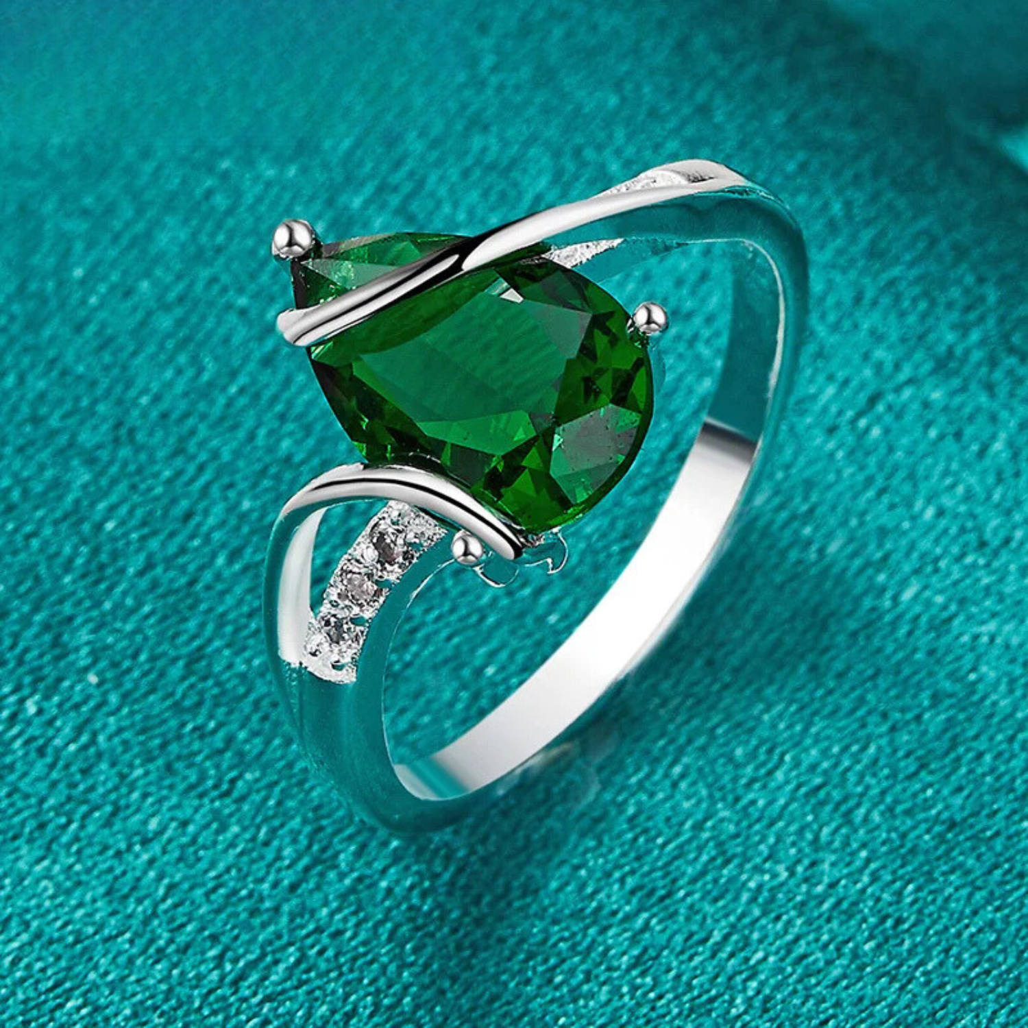 The Aqua Drop Turquoise Ring in 925 Sterling Silver